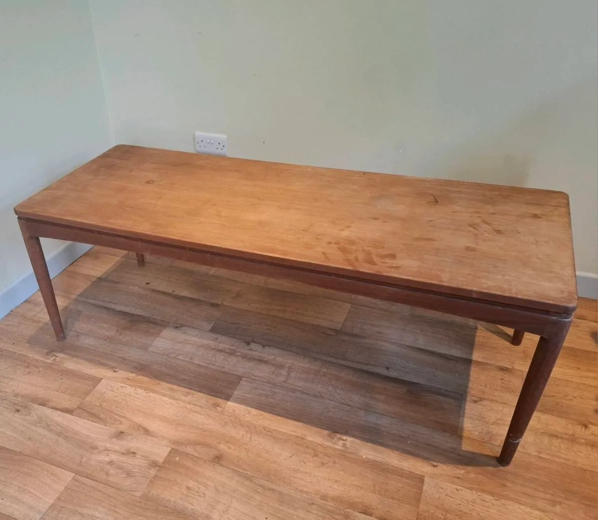 Mid-Century Teak Coffee Table with Extension Leaf - Image 1