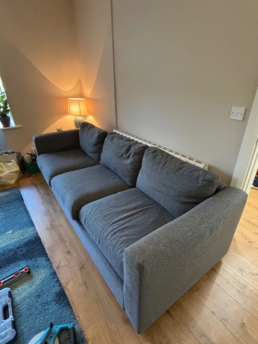 Couch - Image 2