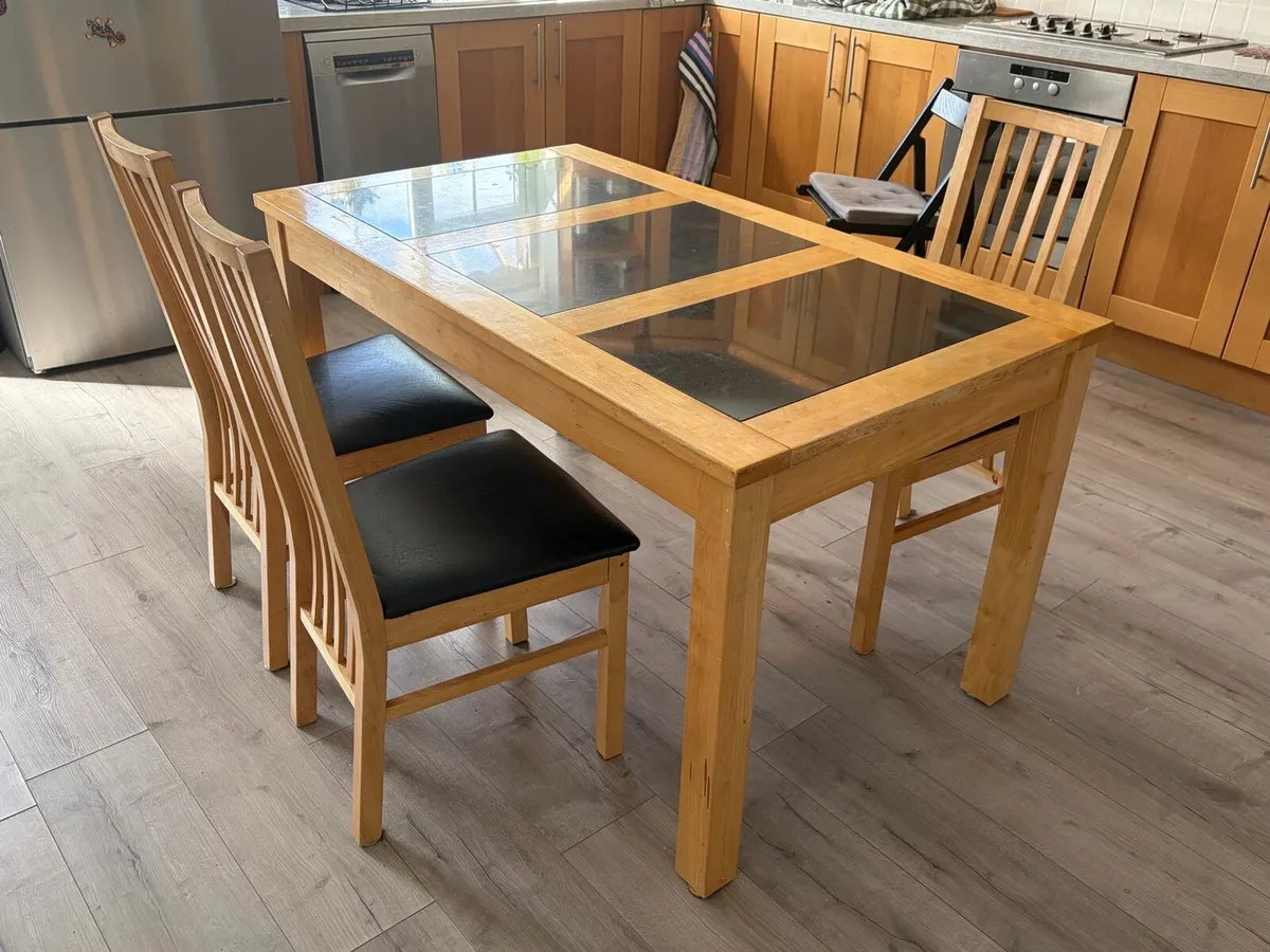 🍽️ Kitchen Table & 3 Chairs – €175 - Image 2