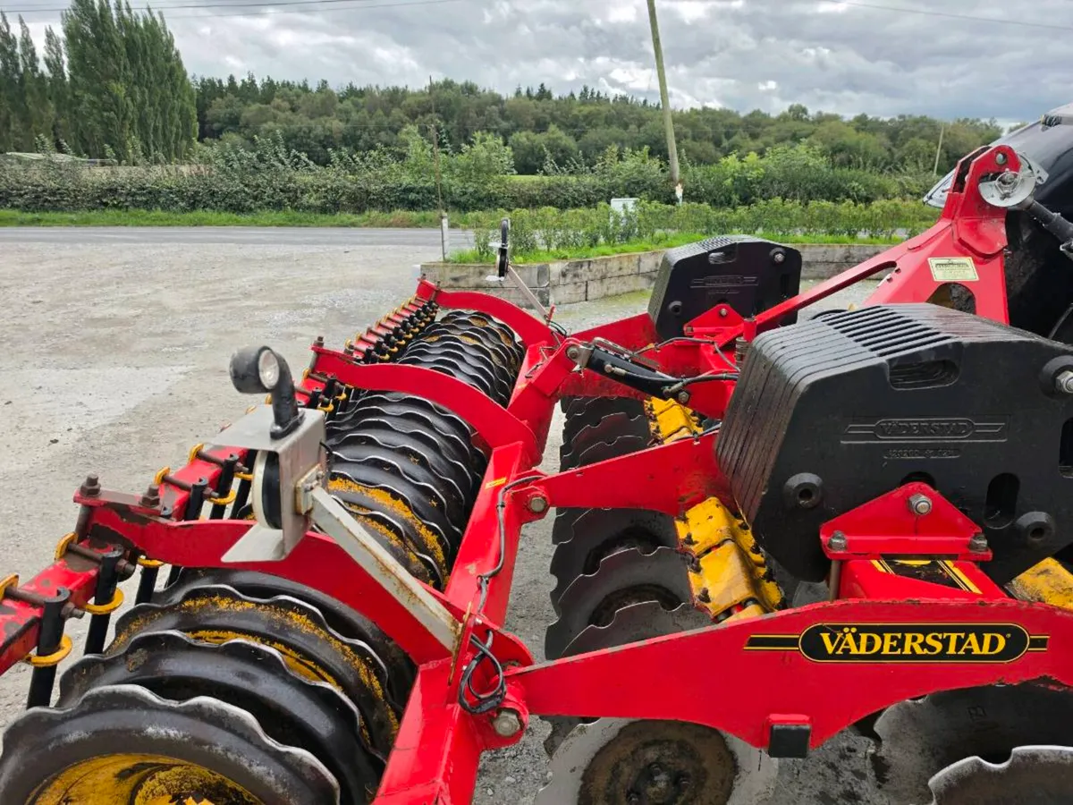 3 metre vaderstad carrier - Image 2