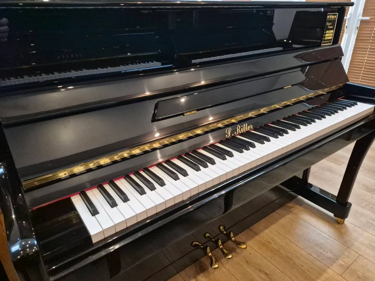 R RITTER PIANO