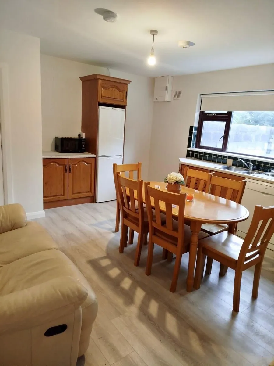 Newly renovated bungalow house to let - Image 1