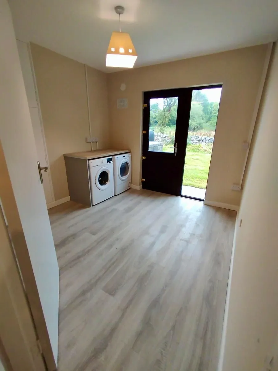 Newly renovated bungalow house to let - Image 4