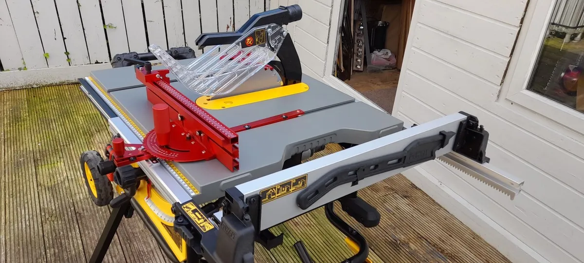 Dewalt tablesaw 7492qs brandnew - Image 1