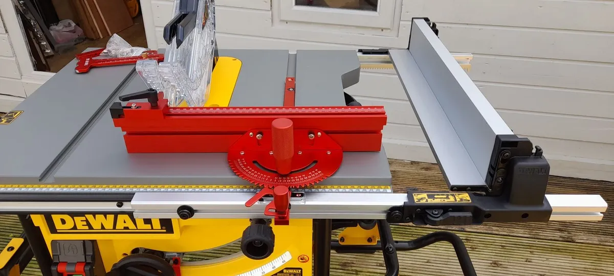 Dewalt tablesaw 7492qs brandnew - Image 3
