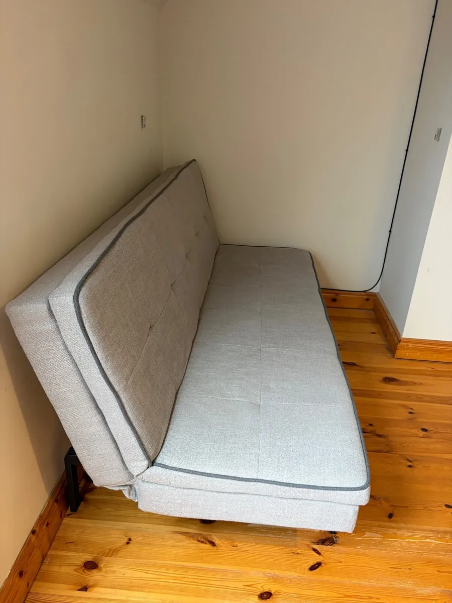 Futon - Image 1