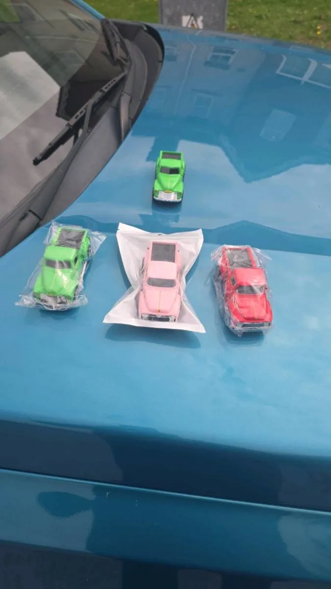 Pull back toy car - Image 2