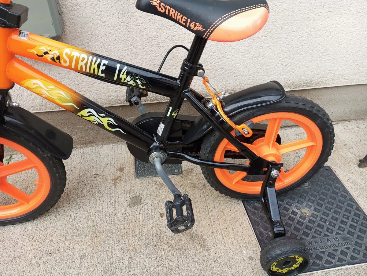 Kids strike bike size 14 inch wheels - Image 3