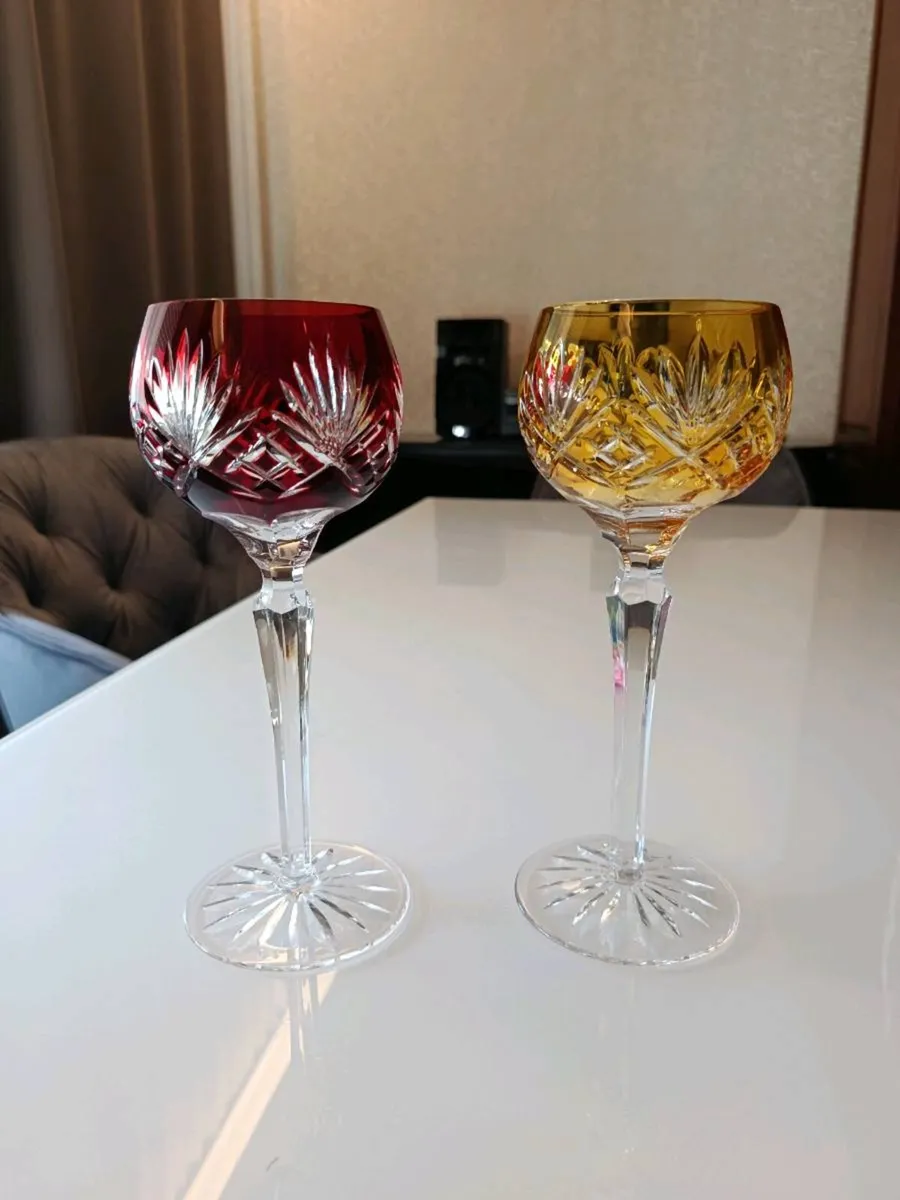Pair of mid century cut crystal wine glasses - Image 3
