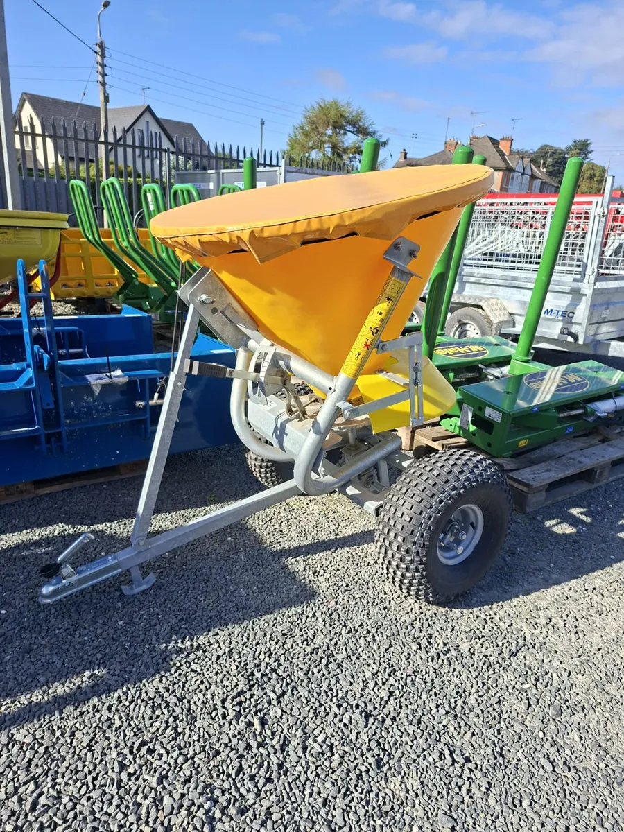 Jarmet Quad Salt Spreader-300L Capacity - Image 1