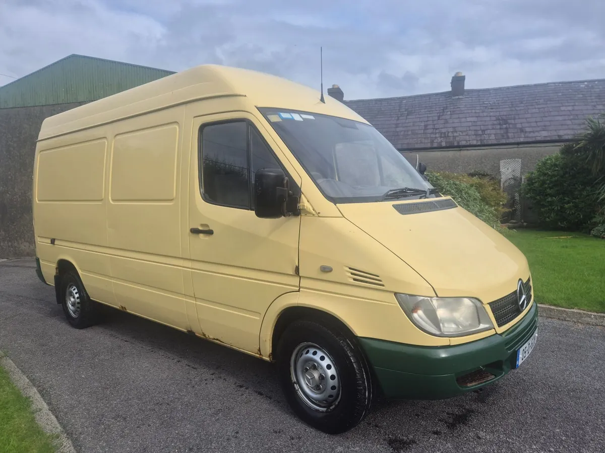Mercedes-Benz Sprinter 2005 - Image 1