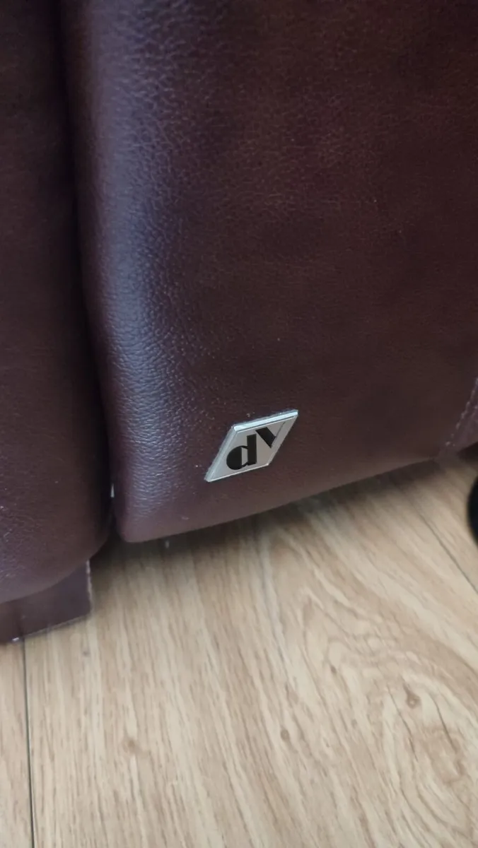 3 seater leather couch sofa - Image 2