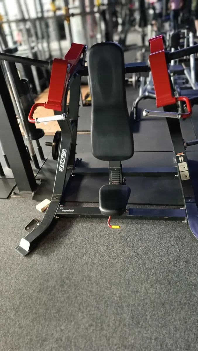 Shoulder press - Image 2