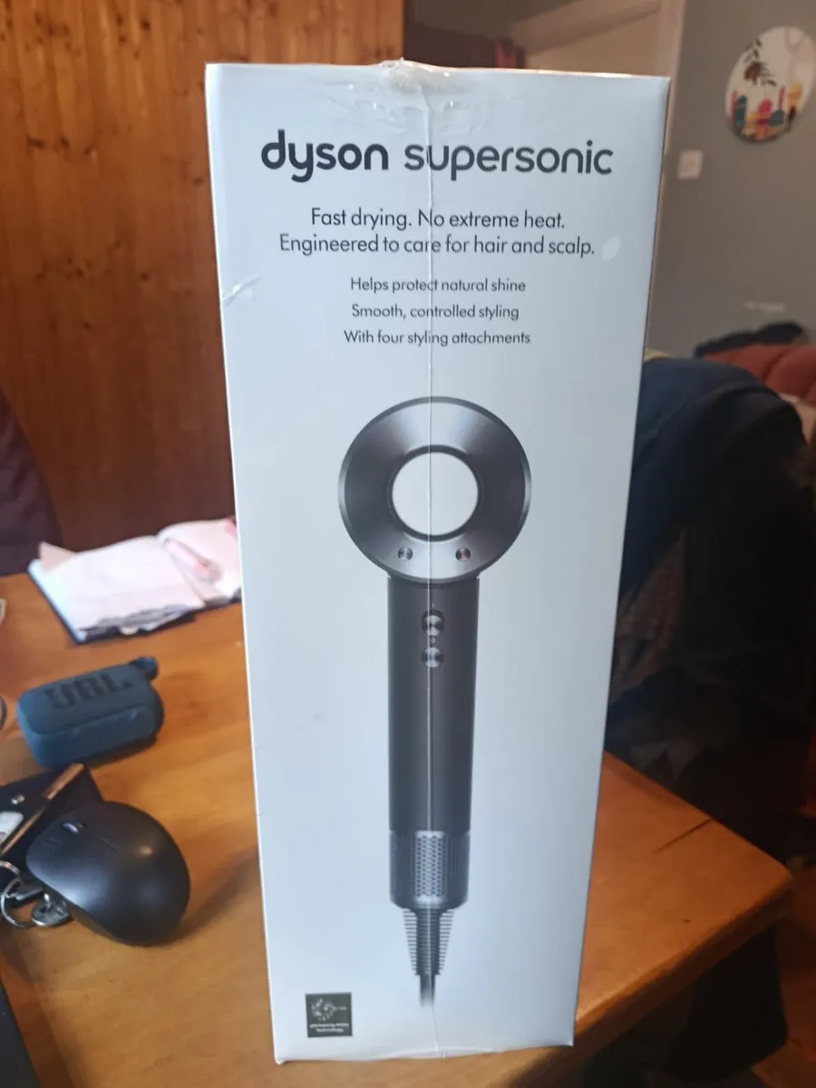 Dyson hair dryer - Image 4