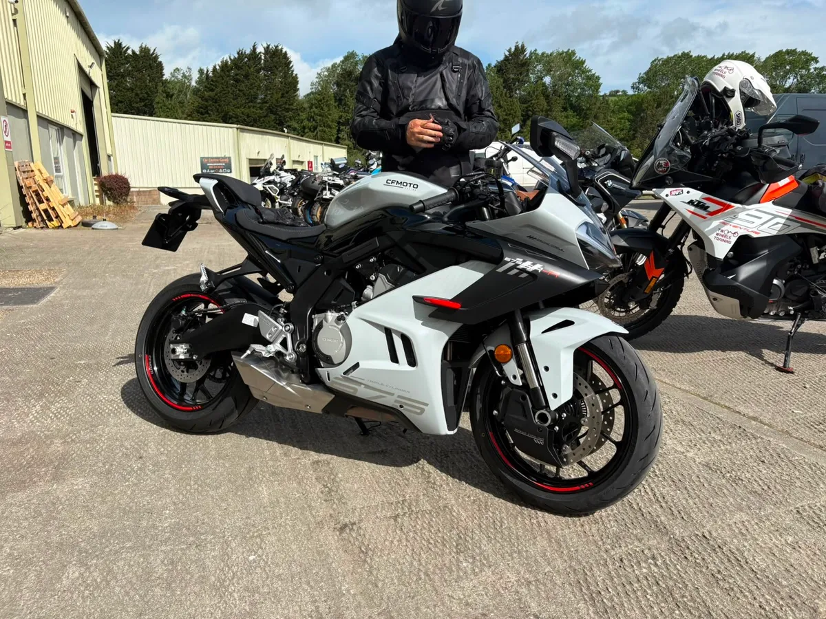 CF MOTO 675RR WITH 4 YEAR WARRANTY - Image 1