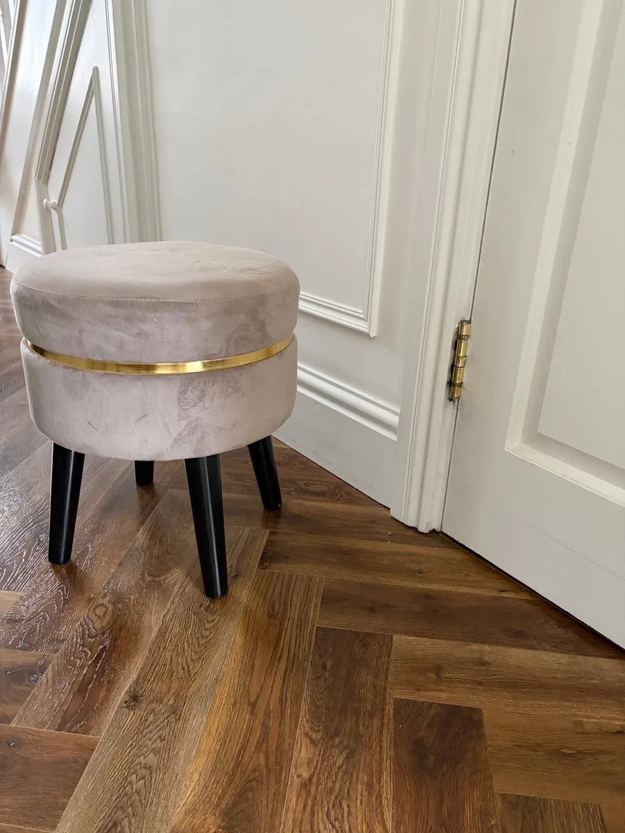 Grey velvet footstool - Image 1