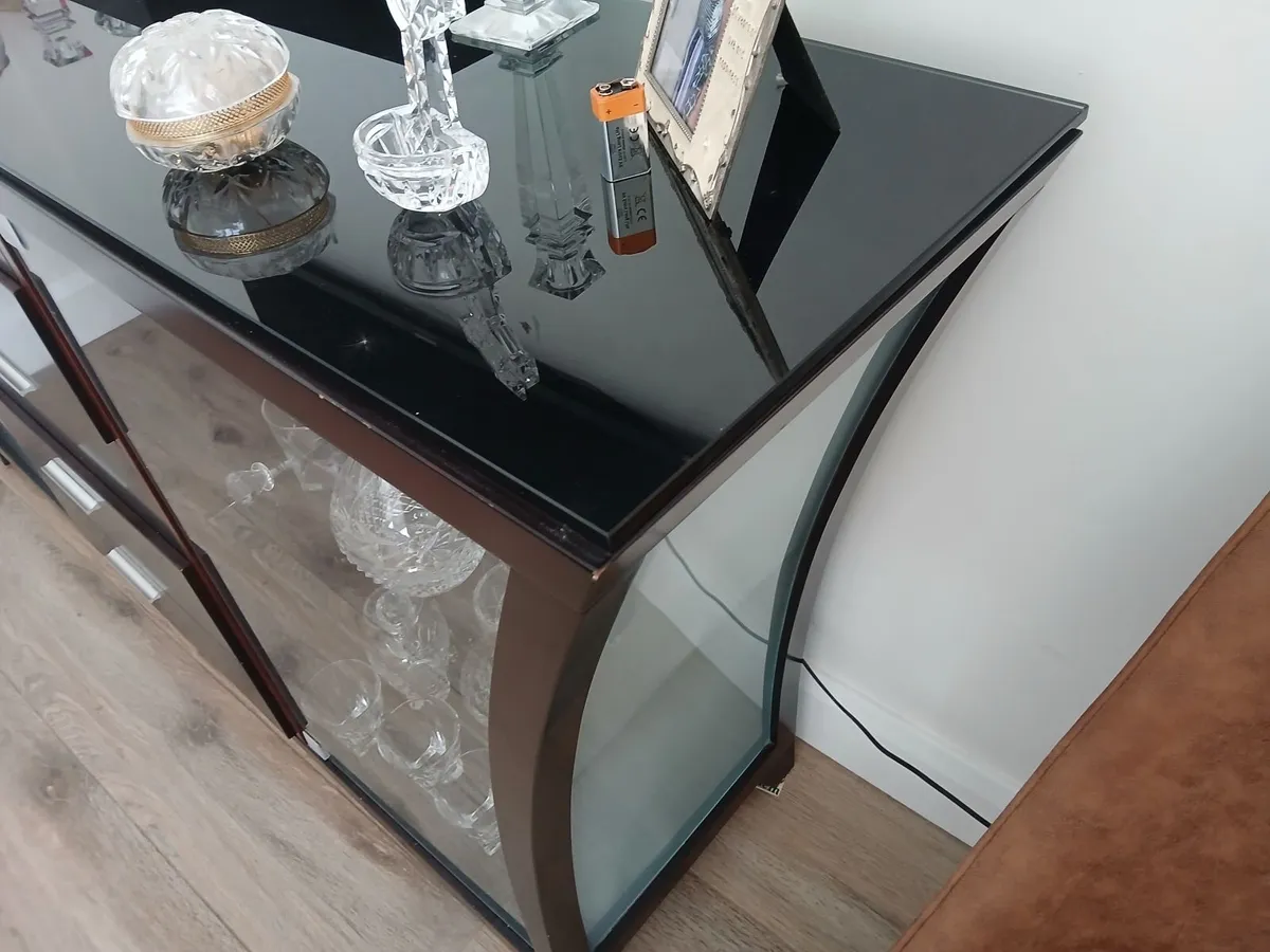 Sitting room unit - Image 2