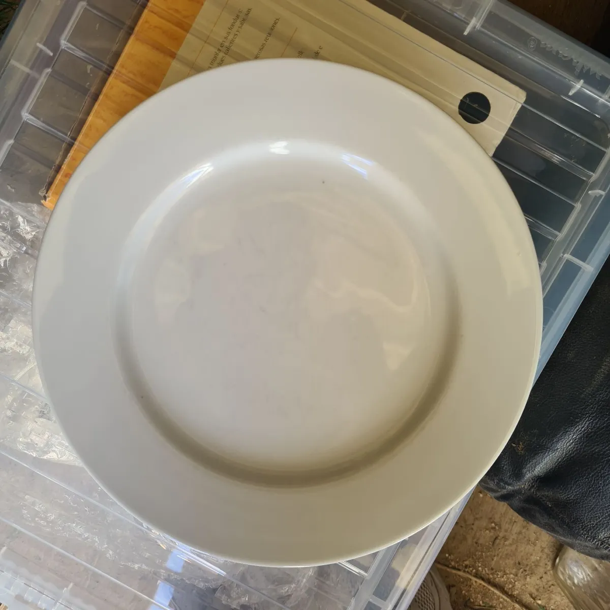 Marks & Spencer plates - Image 2
