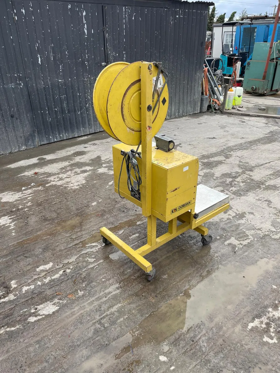 StraPack Pallet Strapping Machine - Image 3
