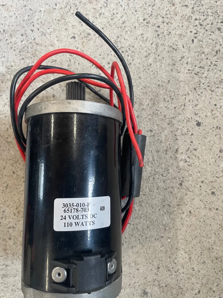 Raymarine 24V Linear Drive Autohelm - Image 1