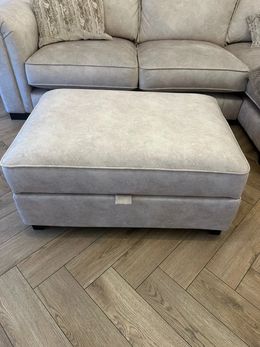 Large storage footstool - Image 3