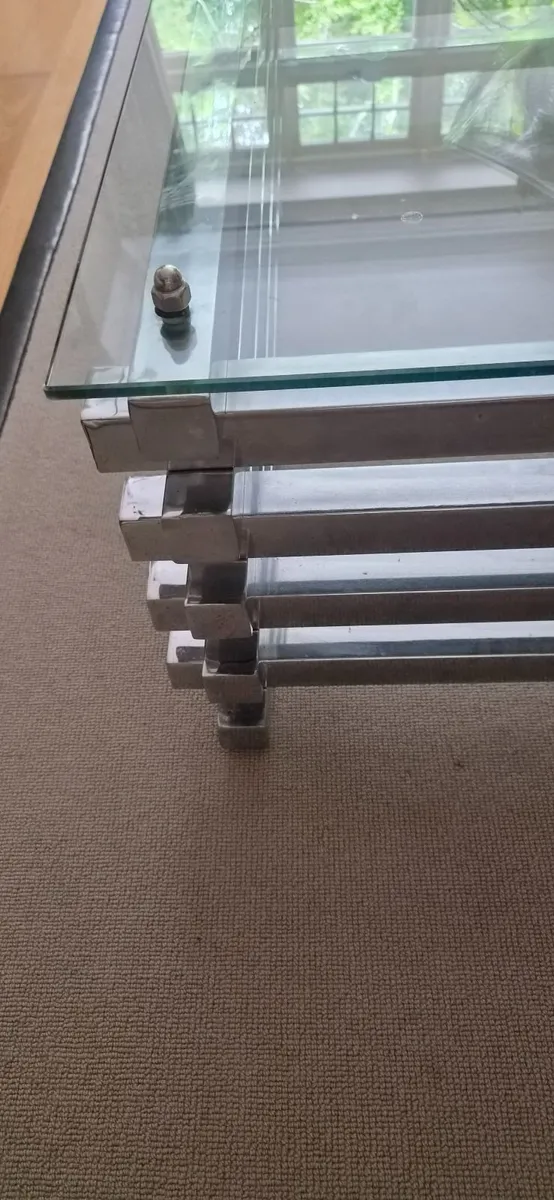 Large coffee table - Image 2