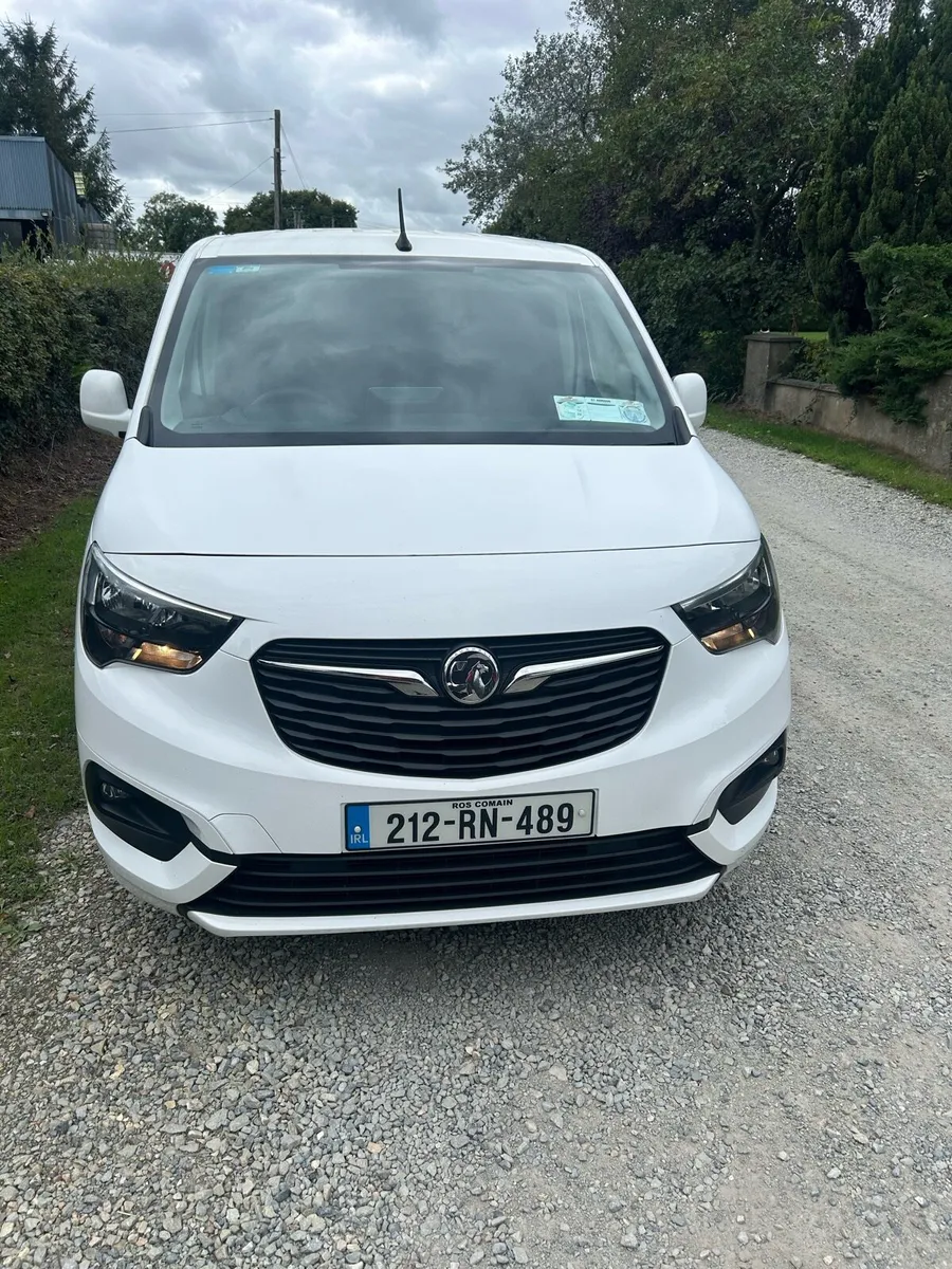 Van - Image 1