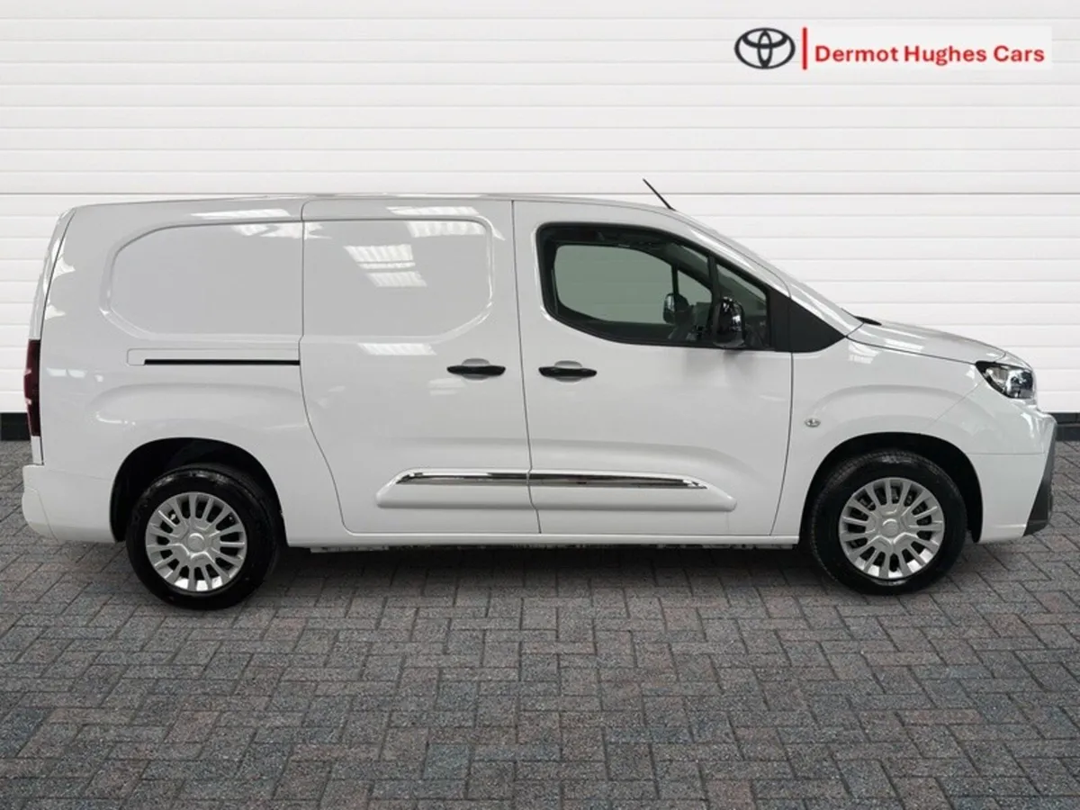 Toyota Proace City City GX 130HP LWB Auto - Image 3