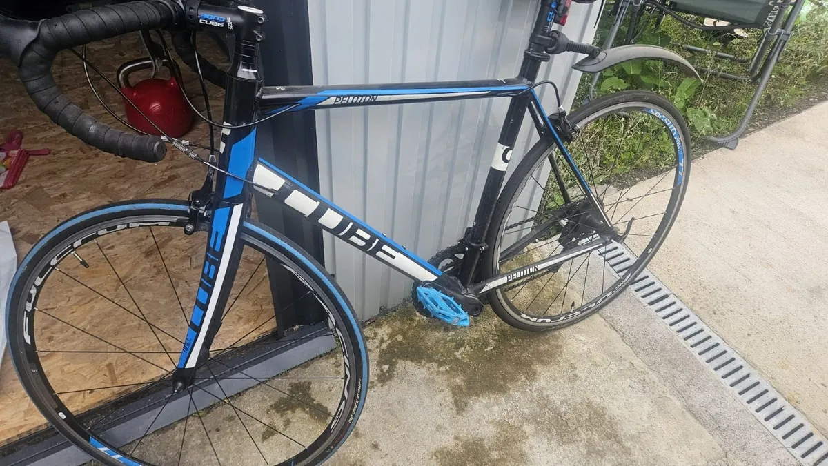 CUBE Racing Bike