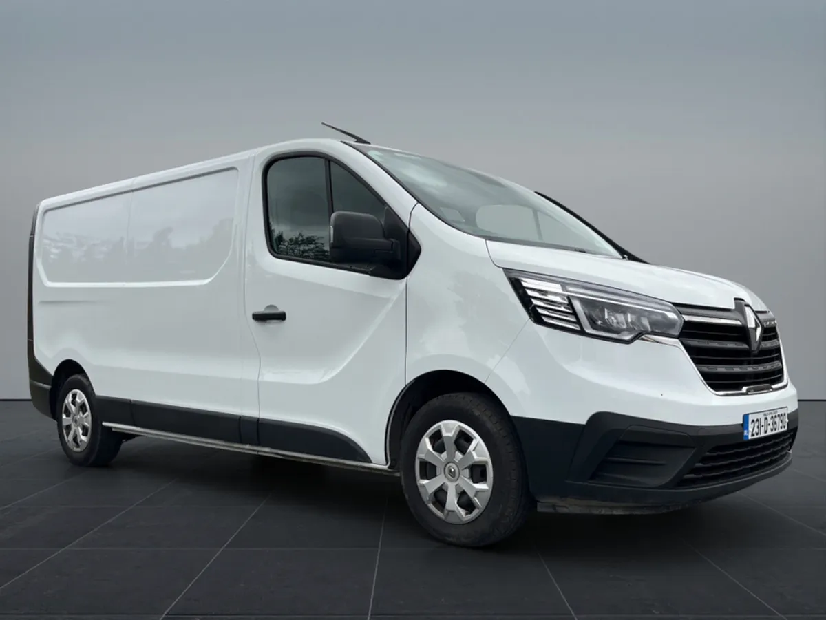 Renault Trafic LL30 BLUE DCI 130 BUSIN BUSINESS PA - Image 1