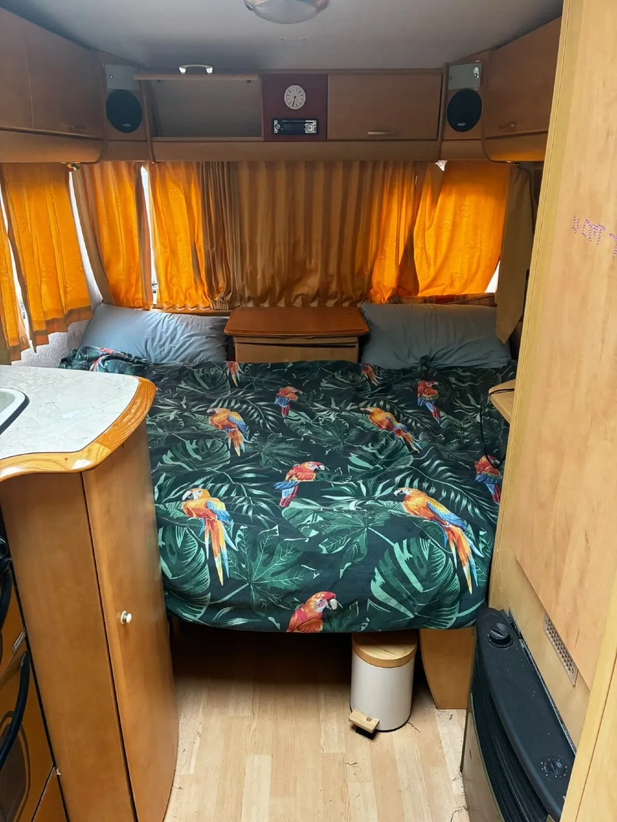 Caravan - Image 3