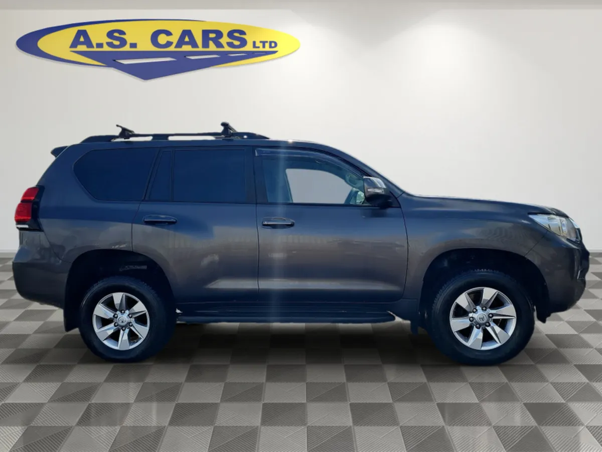 Toyota Land Cruiser LAND CRU LC LWB GX COMMERCIAL - Image 3
