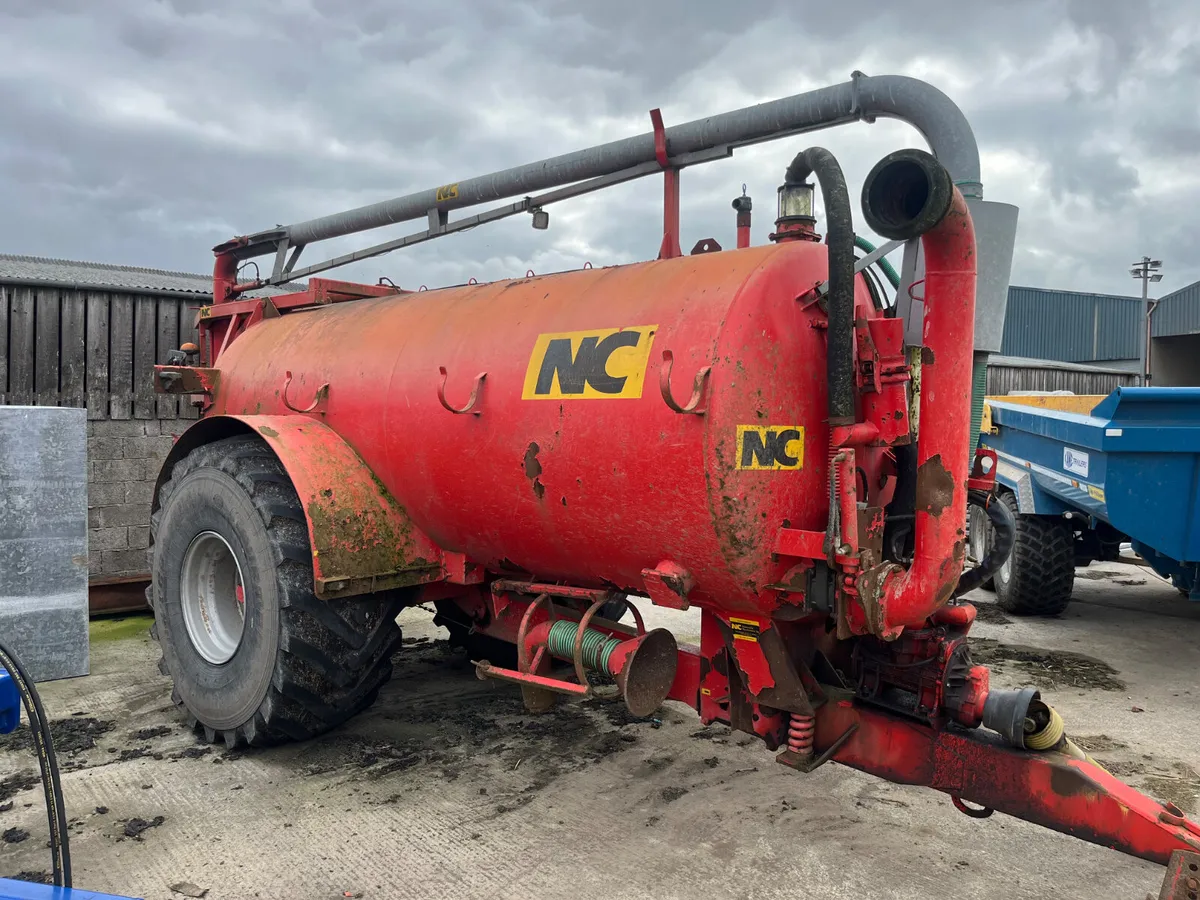 Used NC2050  Tanker c/w O/H Boom - Image 2