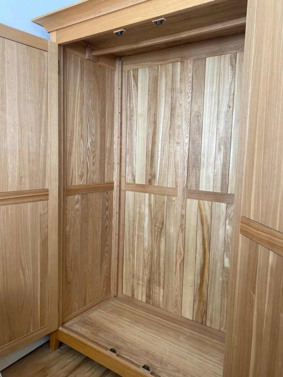 Solid Oak Wardrobe, Large - Image 4
