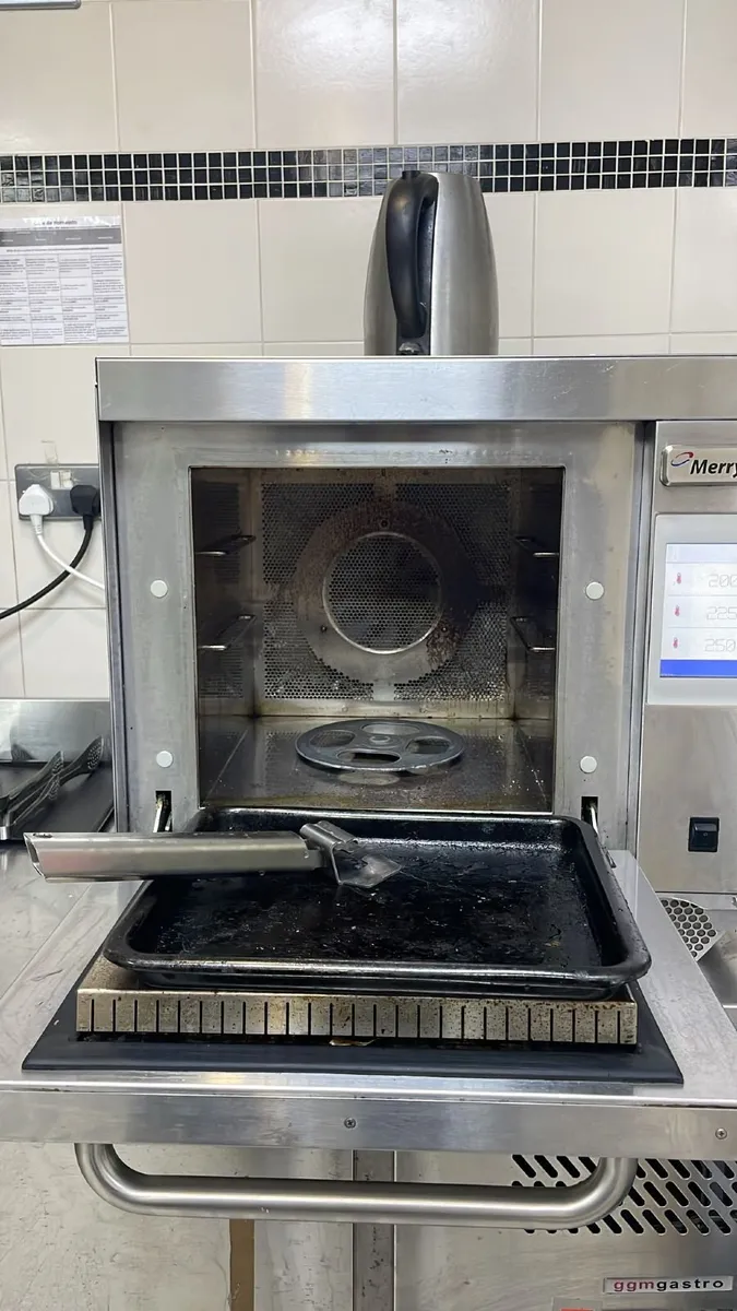 Merrychef Eikon commercial high-speed oven - Image 1