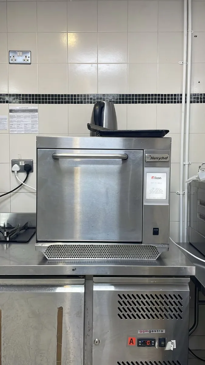 Merrychef Eikon commercial high-speed oven - Image 3