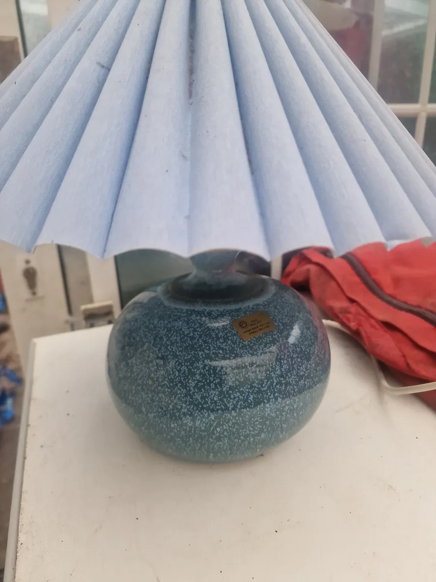 Louise Mulcahy pottery. - Image 2