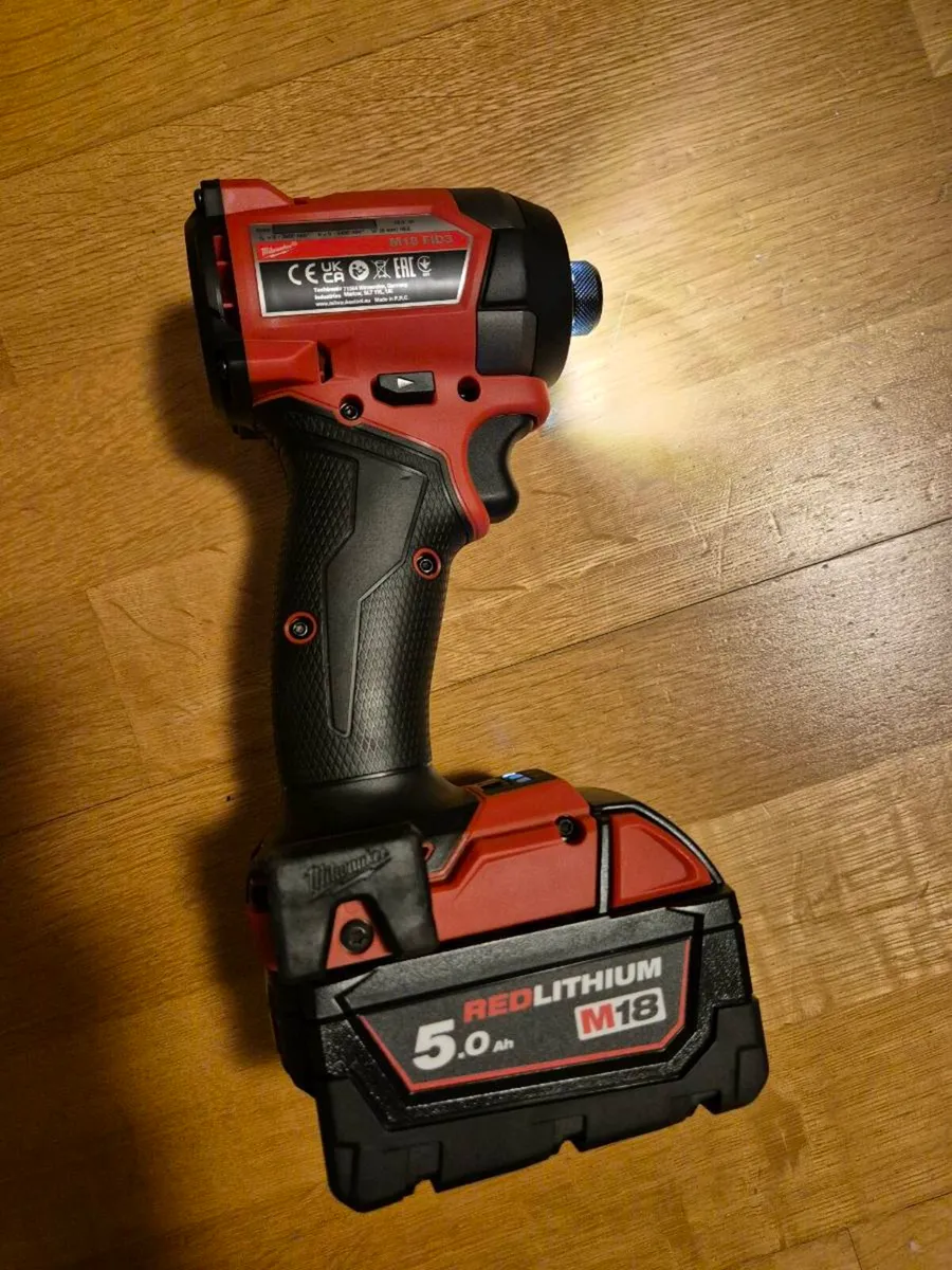 Milwaukee M18 Impact Driver & Battery Only - Image 3
