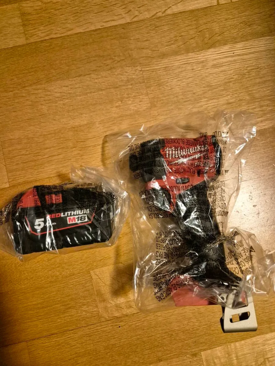 Milwaukee M18 Impact Driver & Battery Only - Image 2