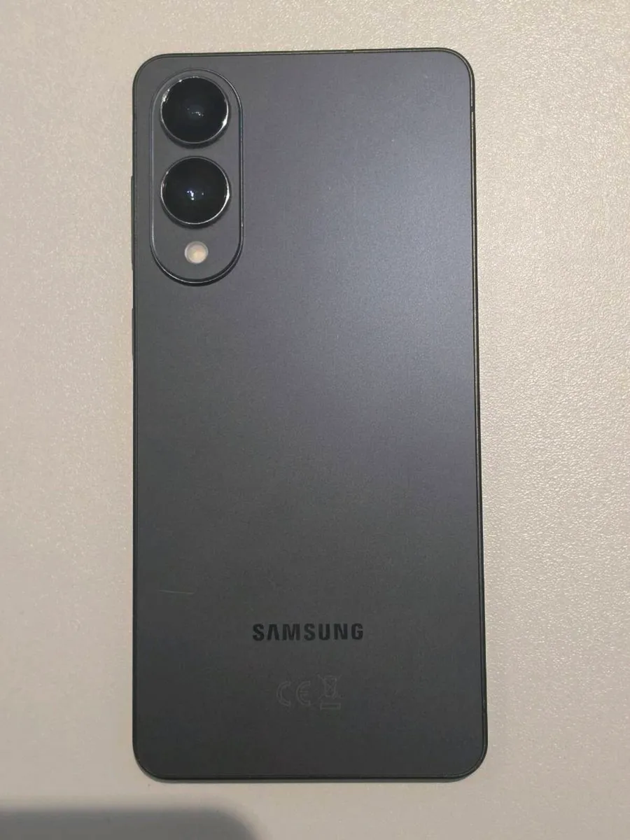 Samsung Galaxy S25 Edge - Image 2