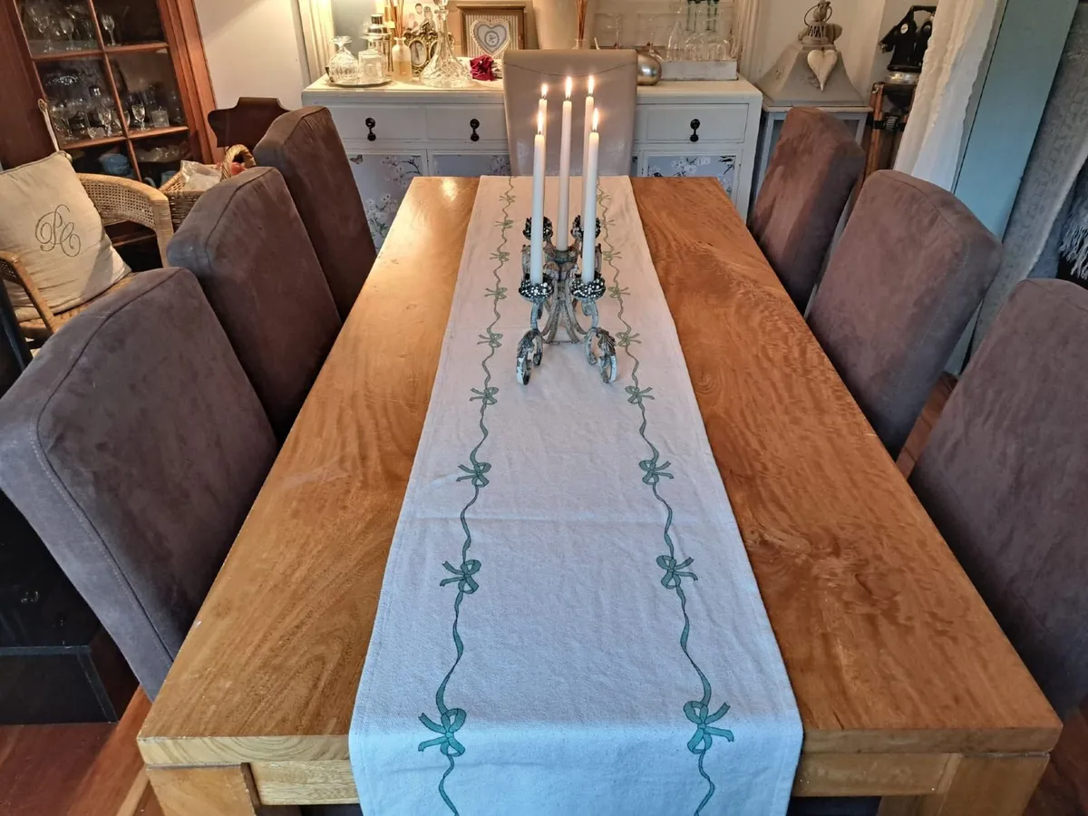 Dining room set of table and chairs - Image 1