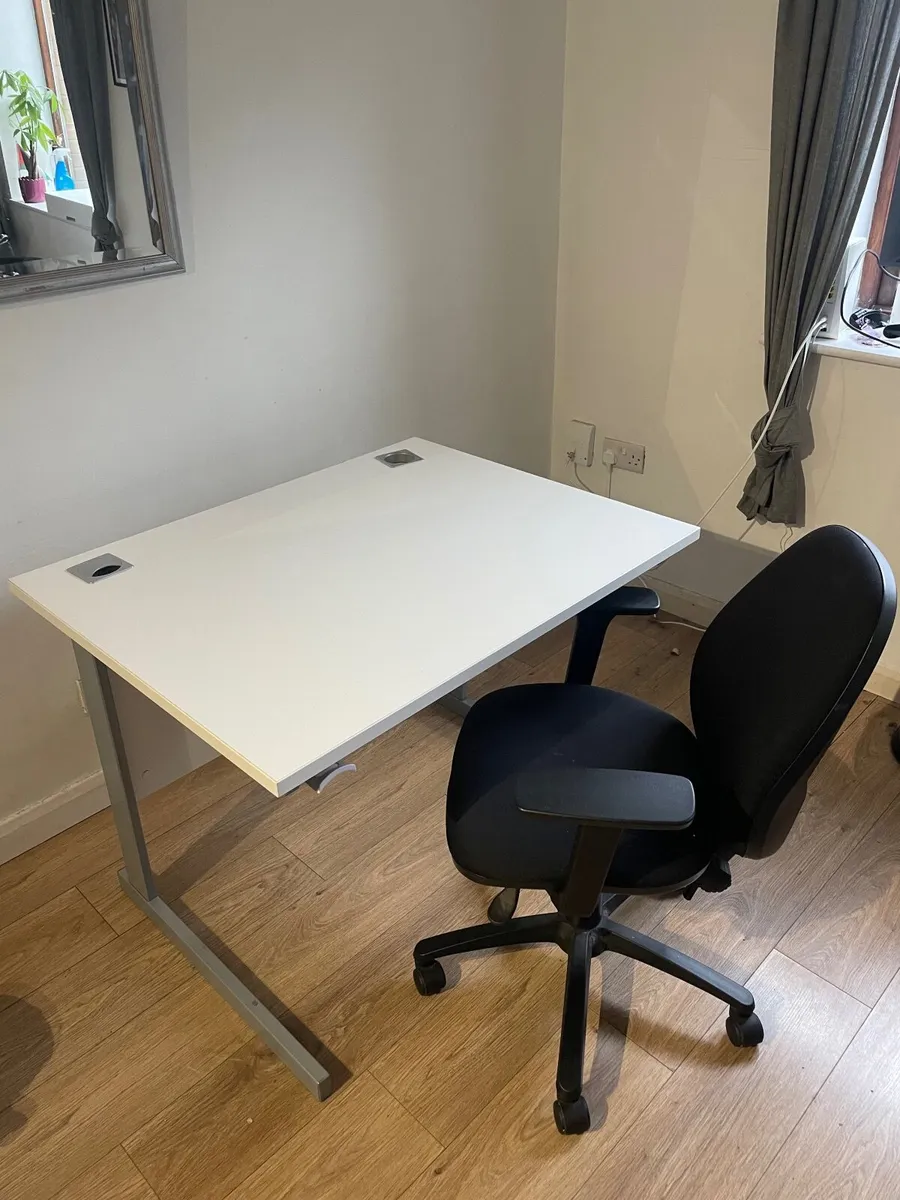 Computer Desk & Chair - Image 2