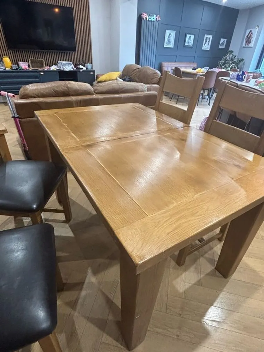 Dining - Image 3