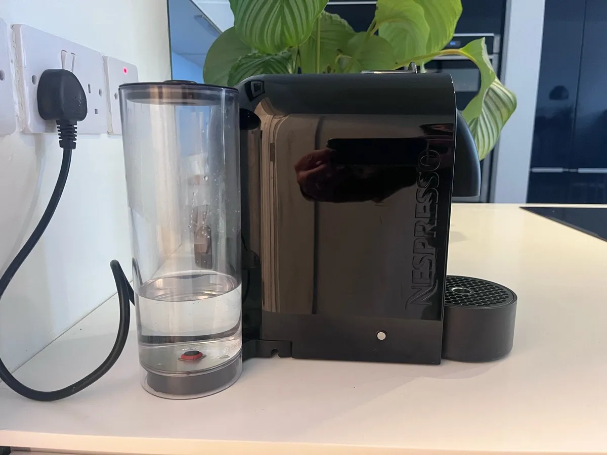 Nespresso coffee machine - Image 4