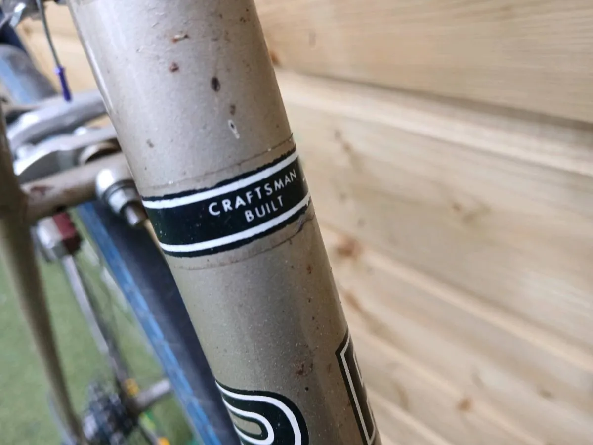 Vintage Raleigh Road Bike - Image 3