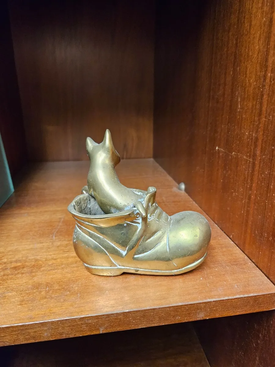 Vintage Brass Boot with Cat - Image 1