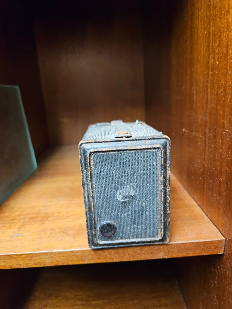 Vintage Box Camera - Image 3