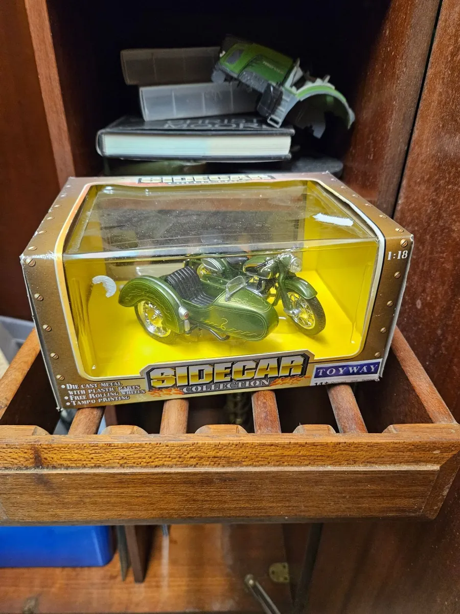 Corgi Motorbike and Sidecar - Image 2