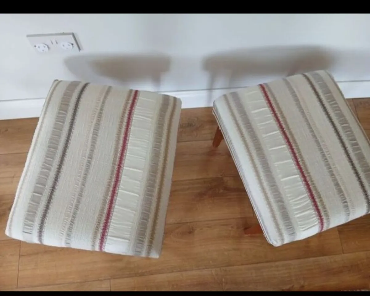 2 Matching Stools - Image 2