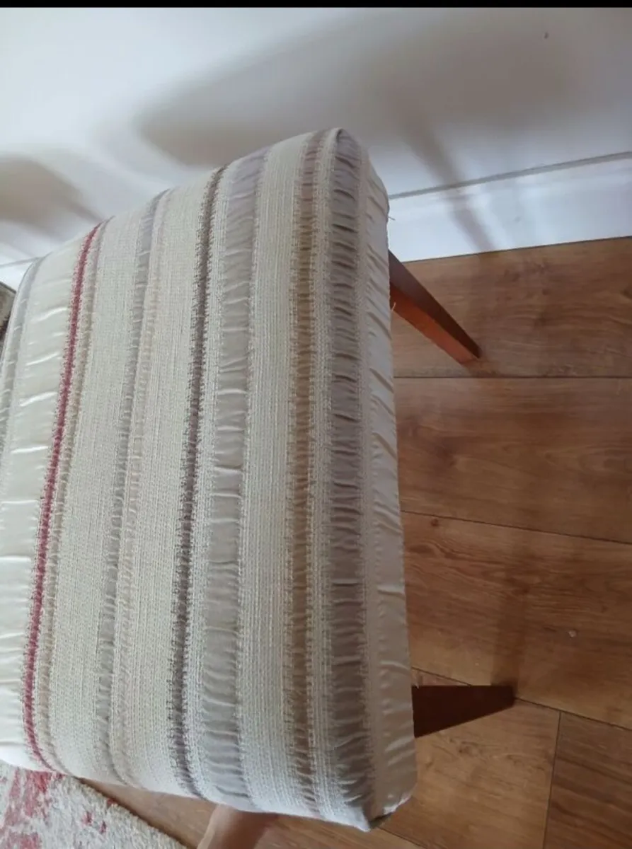 2 Matching Stools - Image 3